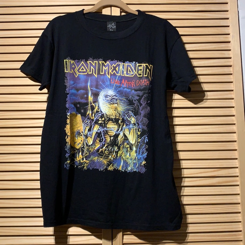🤘🏽 Iron Maiden band tee 🤘🏽